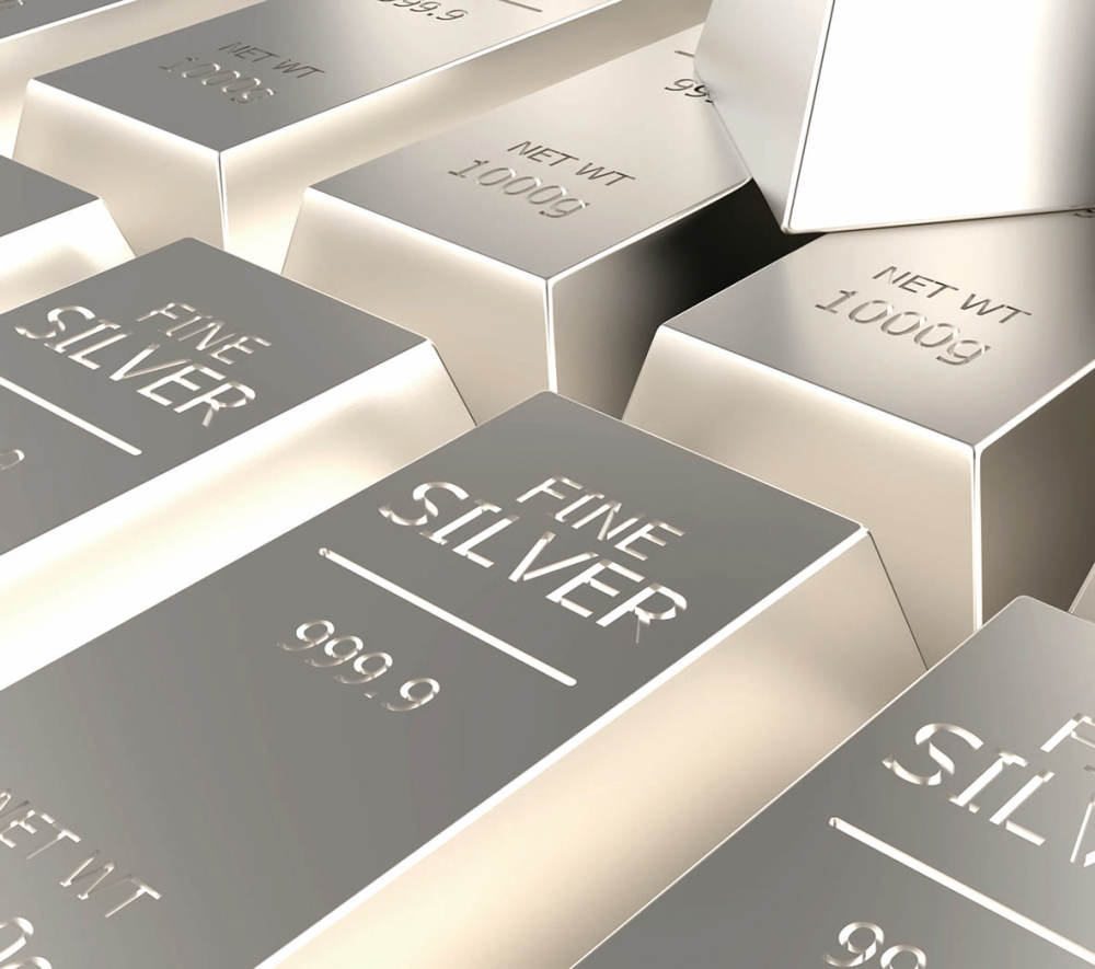 开年坐“过山车”:指数调整引白银急跌,机构多空博弈加剧