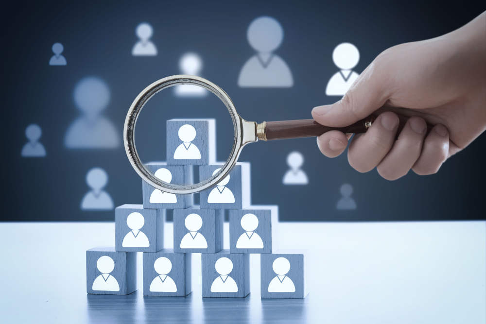 刘小军掌舵渝农商行,职业轨迹覆盖银行、信托等多领域